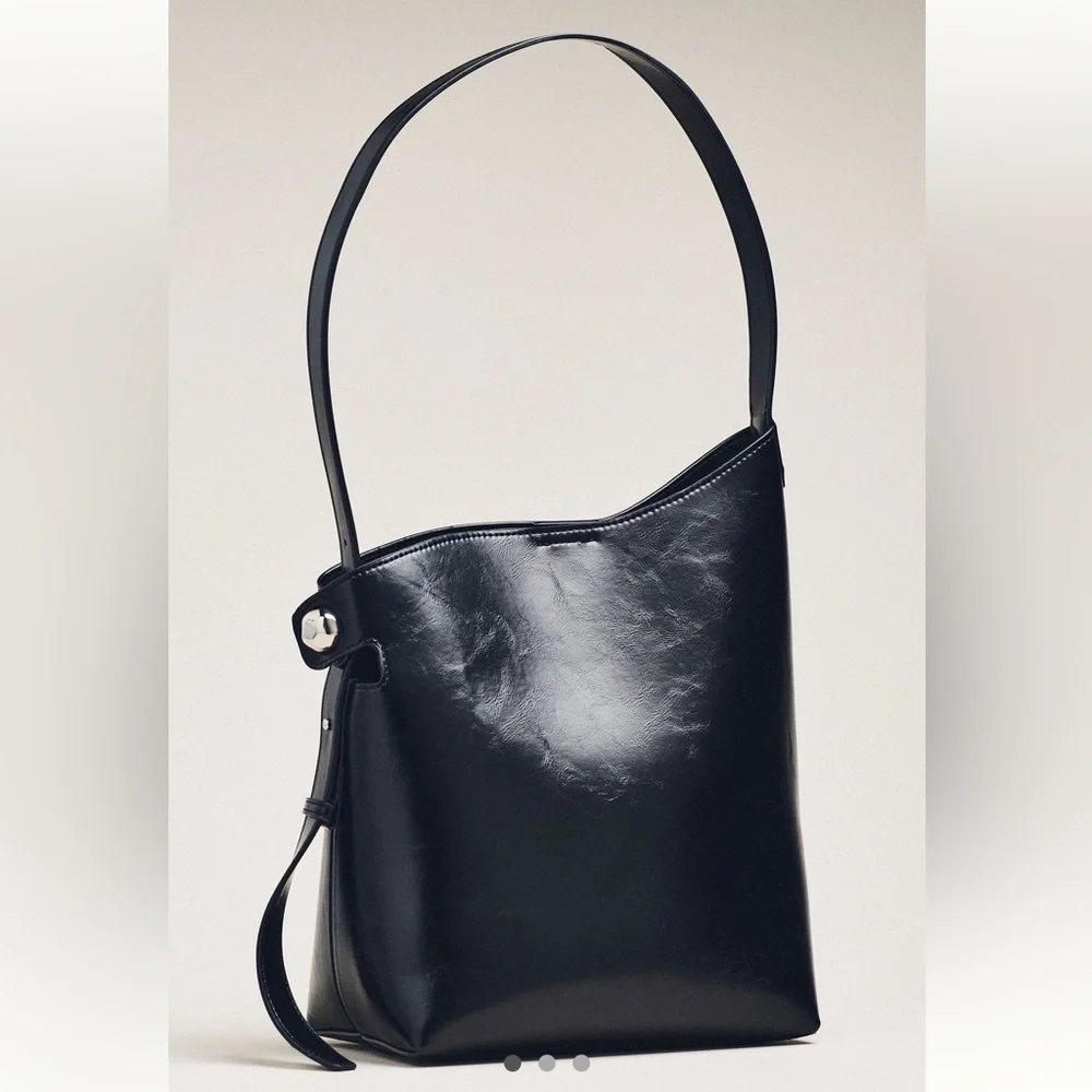 NEW NWT Anthropologie Structured Angular shoulder Black Leather Bag